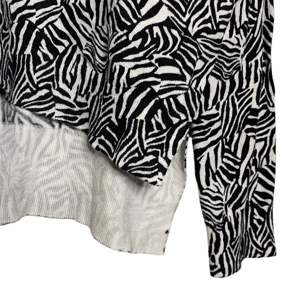Michael Michael Kors Long Sleeve Black White Zebra Print V-Neck Sweater Large - Picture 9 of 15